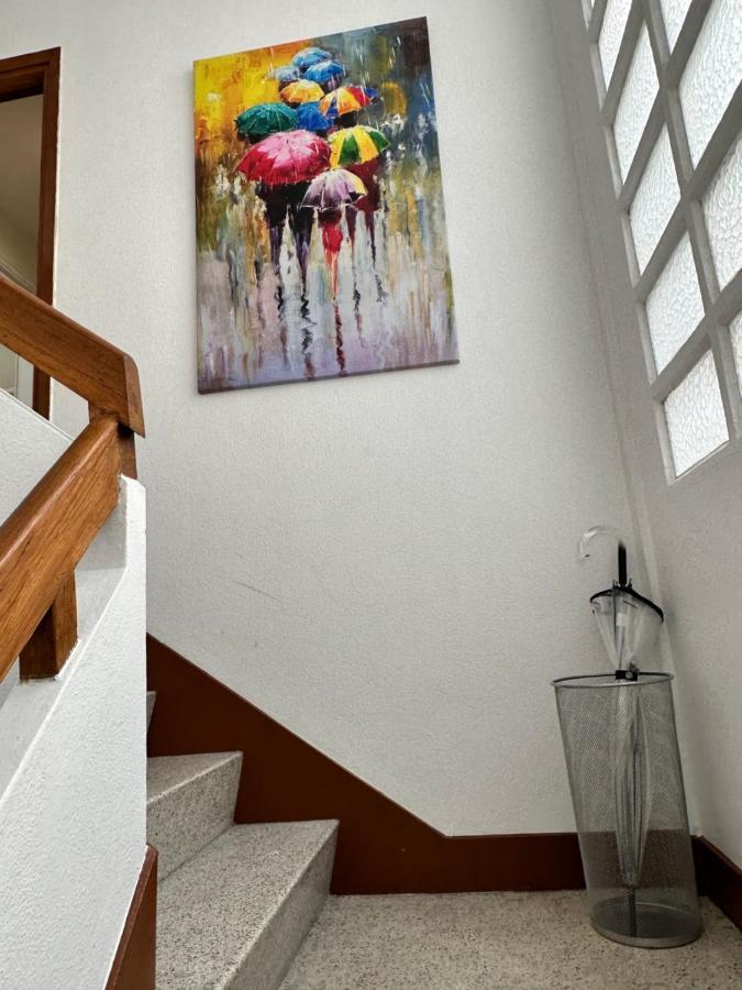 Nebrija Derecha Apartment A Coruna Luaran gambar